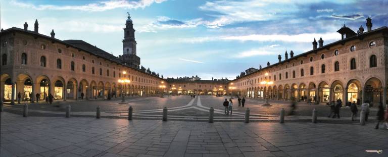 piazza vigevano